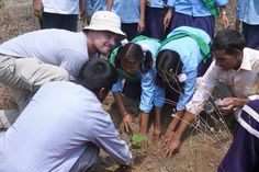 DiCaprio volunteering and helping the community. (https://www.pinterest.com/pin/91057223686776046/ ())